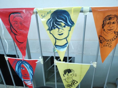 Sherley, Julia et moi vous tirons le portrait.