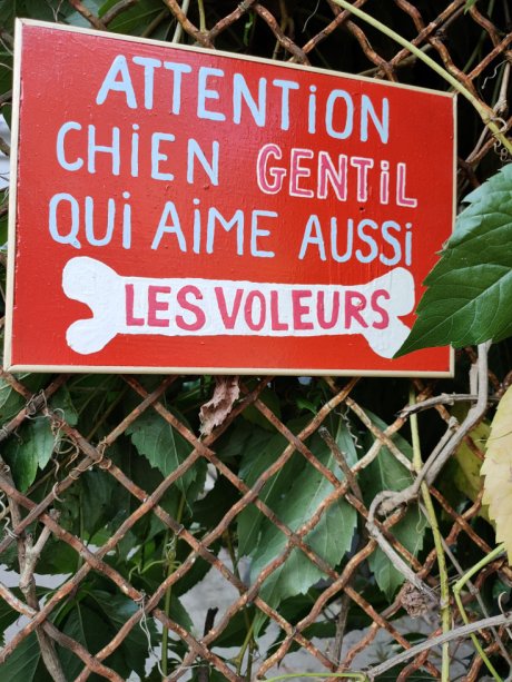 Les mots peuvent mordre