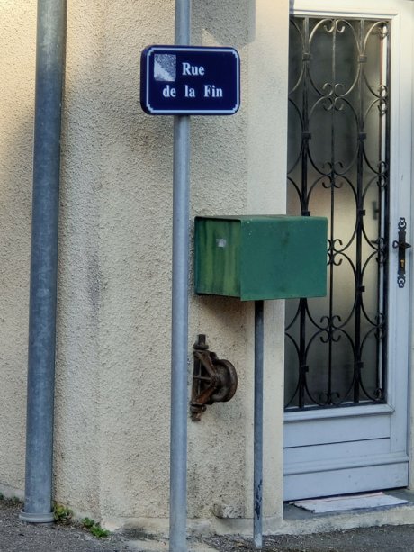 Au bout de ces planches-là.