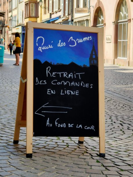 Un stop trottoir qui tape dans l'oeil.